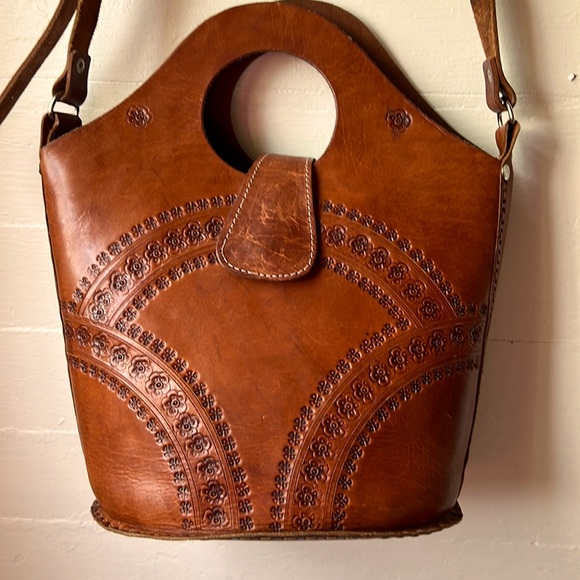 Hand Crafted Handbags - Cute leather bucket bag 🌸